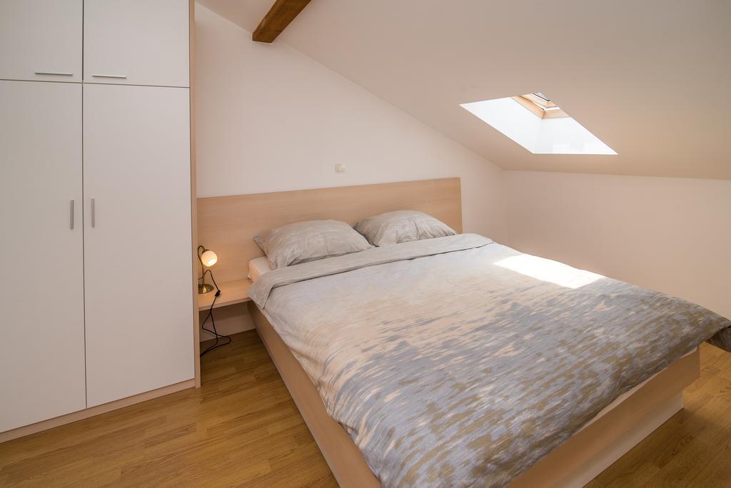 Apartman Marinko Кърк Екстериор снимка